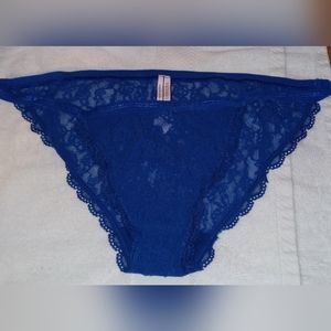 VS string bikini panty (NWOT)